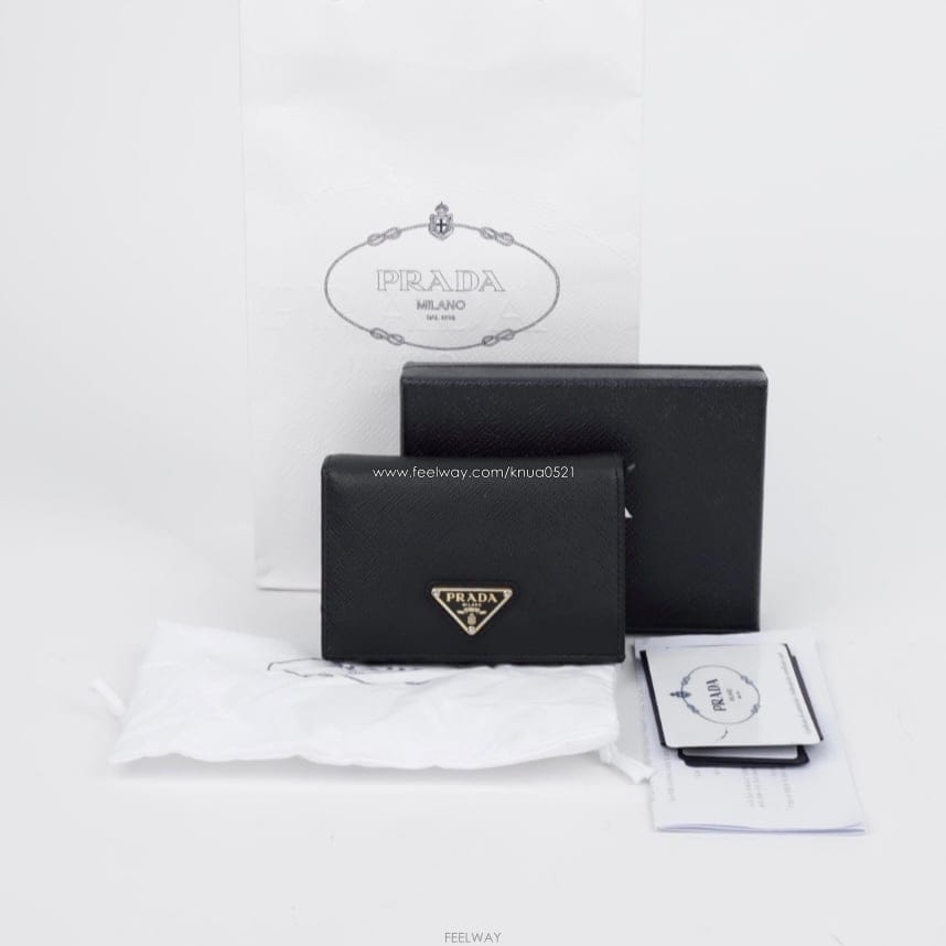 PRADA ����� ���ǾƳ� �ﰢ�ΰ� ����������� ���ǾƳ� �ﰢ�ΰ� ������
