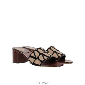 23FW Valentino 여성 샌들 2W0S0GS7WIC6ZN TP571857606