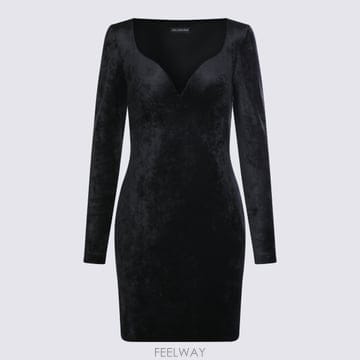 26SS Balenciaga Sweetheart 넥라인 드레스 In 벨벳 저지 857335TTV071000