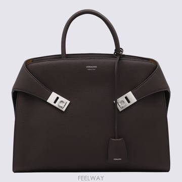 Ferragamo 다크 브라운 레더 HUG 탑 핸들 백