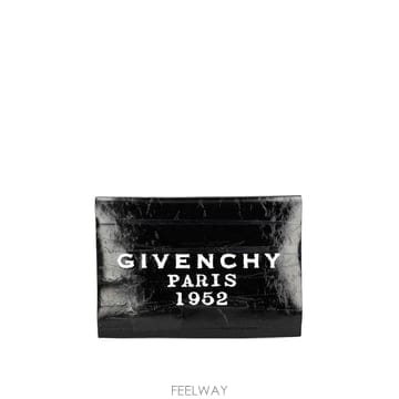 Givenchy 26SS Givenchy Ŭ��ġ With �ΰ� BB514EB2C2001 TP57708051526SS Givenchy Ŭ��ġ With �ΰ� BB514EB2C2001 TP5770805