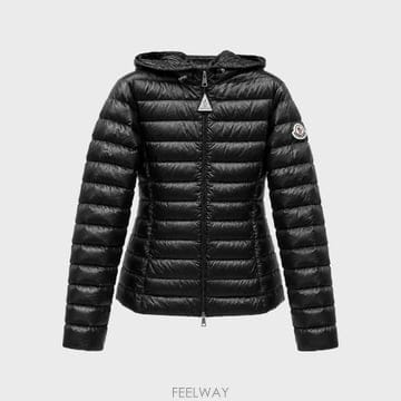 Moncler [��Ŭ����] IGELHOOD �̰��ĵ� �ΰ� ��ġ �ĵ� �ٿ� �е� ���� ���� ���� 1A00092 597YG 9[��Ŭ����] IGELHOOD �̰��ĵ� �ΰ� ��ġ �ĵ� �ٿ� �е� 