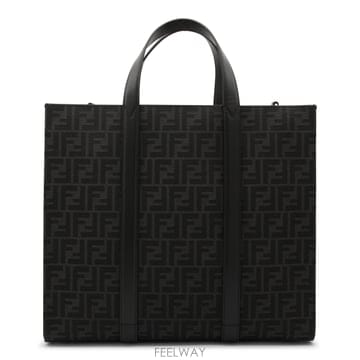 FENDI 26FW Fendi Embroidered fabric shopping �� 7VA390AG0MF0NPN TP526FW Fendi Embroidered fabric shopping �� 7VA390AG0MF0