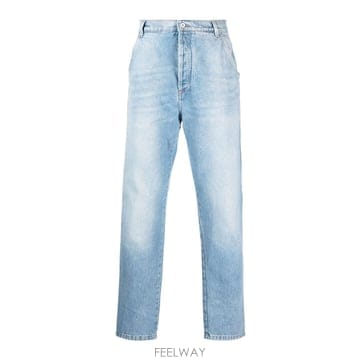23SS Balmain 로우 rise jeans by Balmain  they feature a 슬림 핏 앤