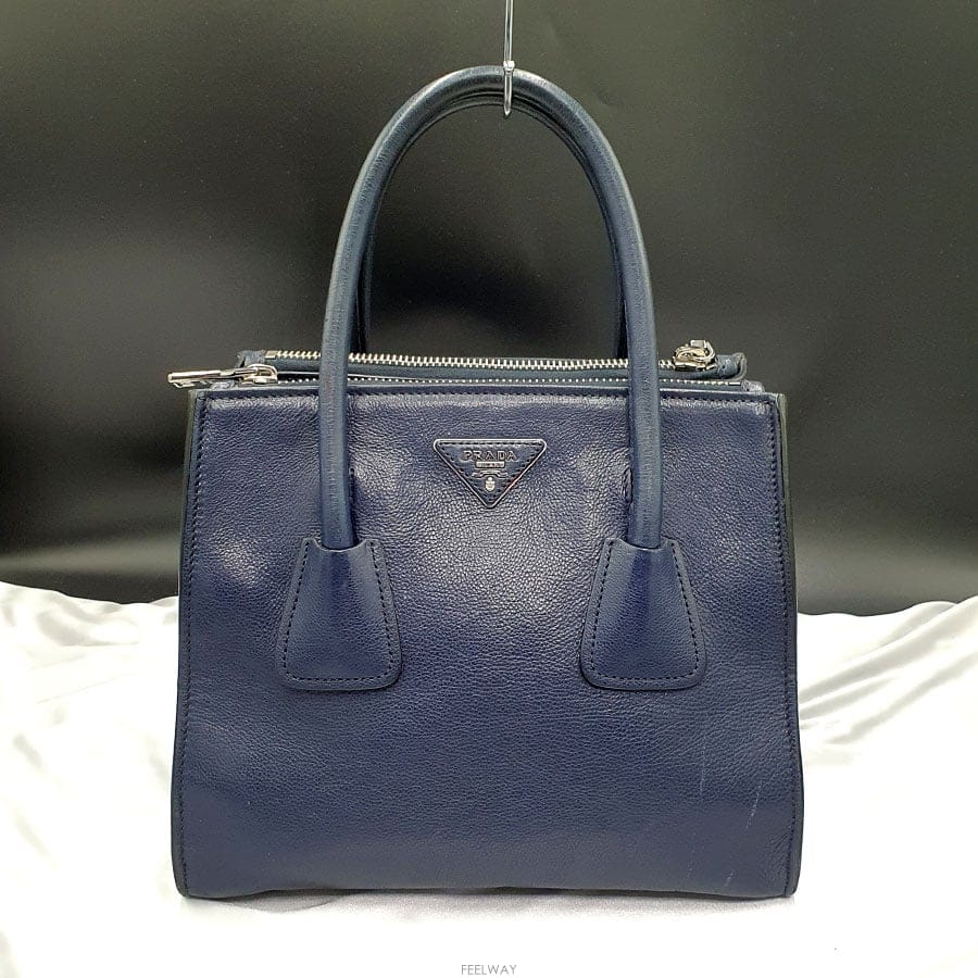 PRADA ����� ���� ���Ÿ� �簢 ��Ʈ�� �߰� ���� ���ǾƳ������ ���� ���Ÿ� �簢 ��Ʈ�� �߰� ���� ���ǾƳ�