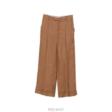 Brunello Cucinelli ���Ϲ�� ���ڷ� ��ġ�ڸ� �ø��� �Ͼ� �������Ϲ�� ���ڷ� ��ġ�ڸ� �ø��� �Ͼ� ����