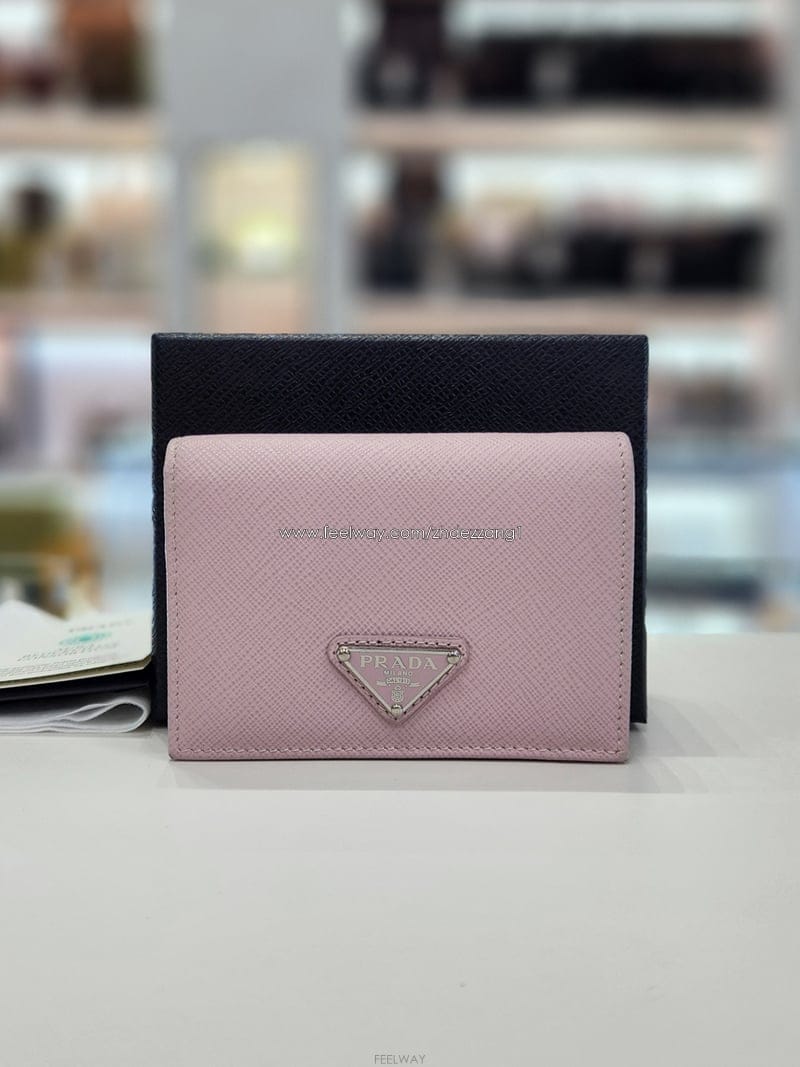 PRADA ����� ���ǾƳ� �ﰢ �ΰ� ������ 1MV021����� ���ǾƳ� �ﰢ �ΰ� ������ 1MV021