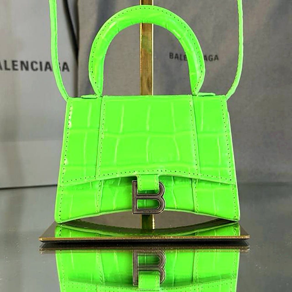 Balenciaga �߷��þư� �ƿ��۷��� ũ��Ŀ���� �̴� ��Ʈ ũ�ν���߷��þư� �ƿ��۷��� ũ��Ŀ���� �̴� ��Ʈ ũ�ν���