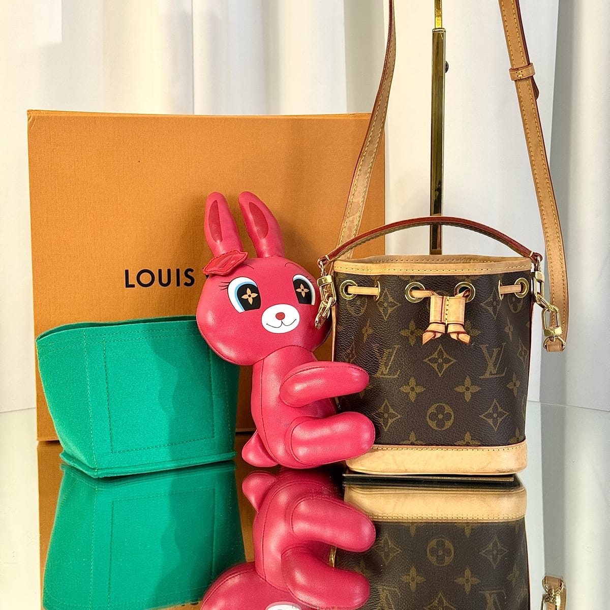 Louis Vuitton ���̺��� ���� �뿡���̺��� ���� �뿡