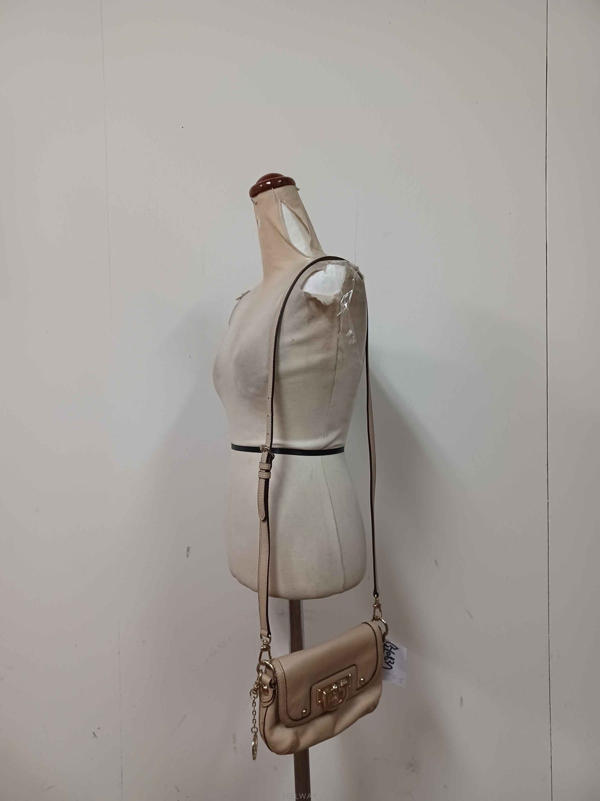 DKNY ��ȫ����/B-10837/DKNY ��ǰ ������ ũ�ν����ȫ����/B-10837/DKNY ��ǰ ������ ũ�ν���