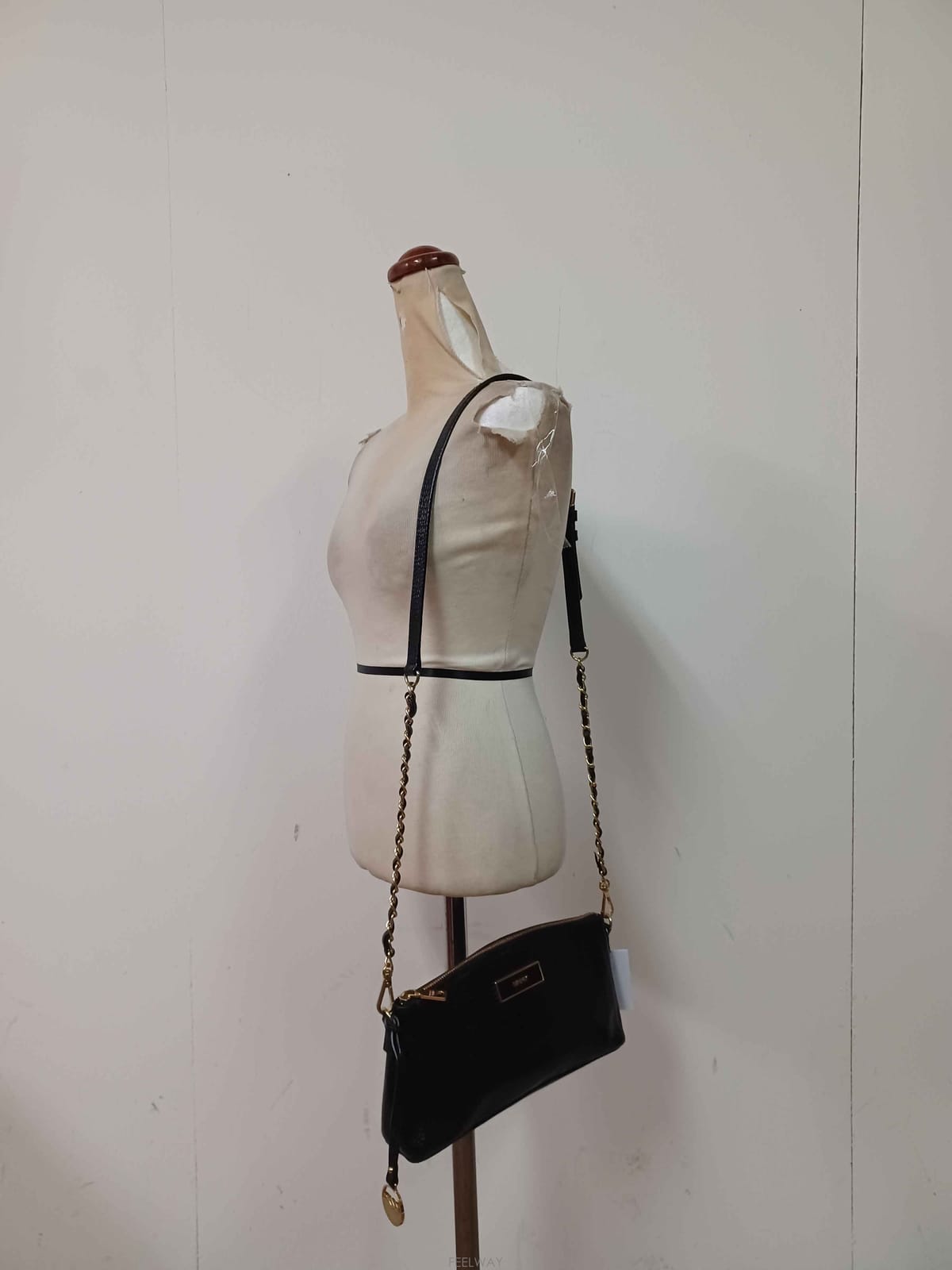DKNY ��ȫ����/B-10843/DKNY ��ǰ ������ ���� ũ�ν����ȫ����/B-10843/DKNY ��ǰ ������ ���� ũ�ν���