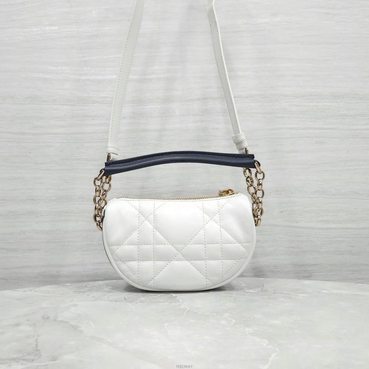 DIOR [������] (����ǰ) ��� ����ũ�� ���̺� ȣ�� ũ�ν��� S7200ONOA[������] (����ǰ) ��� ����ũ�� ���̺� ȣ�� ũ�ν��� S