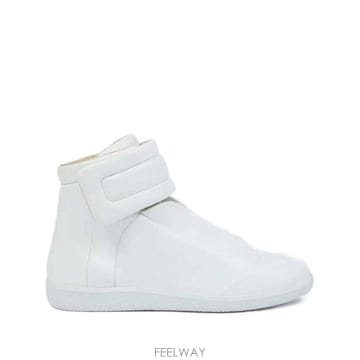 Maison Margiela 26FW ���������� ���� S57WS0538P7573 White26FW ���������� ���� S57WS0538P7573 White
