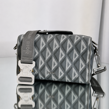 DIOR ��� CD ���̾Ƹ�� ������ 22 ũ�ν����� CD ���̾Ƹ�� ������ 22 ũ�ν���