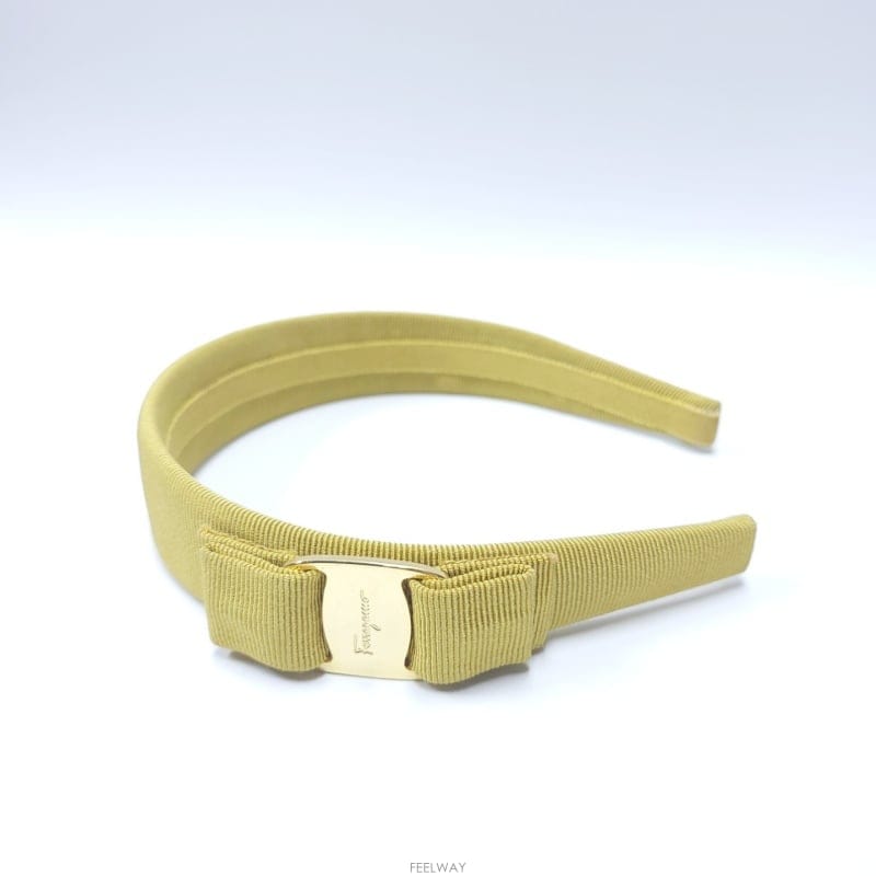 Ferragamo FERRAGAMO �䷹���� �׷ν��׷��� �ٶ󺸿� ����� �Ӹ��� A888FERRAGAMO �䷹���� �׷ν��׷��� �ٶ󺸿� ����� �Ӹ�