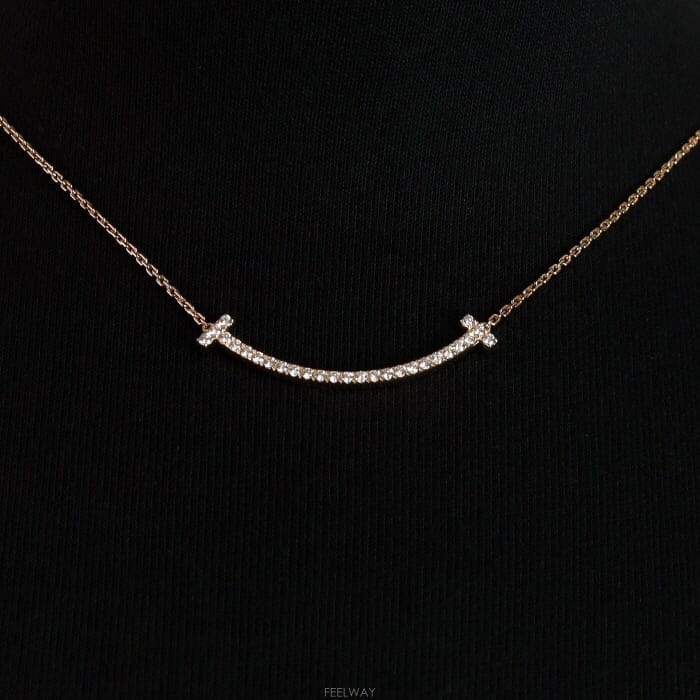 TIFFANY & Co Ƽ�Ĵ� 18K������(��ũ���) T������ 0.48ĳ�� �ĺ����̾� �̵� ���Ʈ �����aa65555Ƽ�Ĵ� 18K������(��ũ���) T������ 0.48ĳ�� �ĺ�����