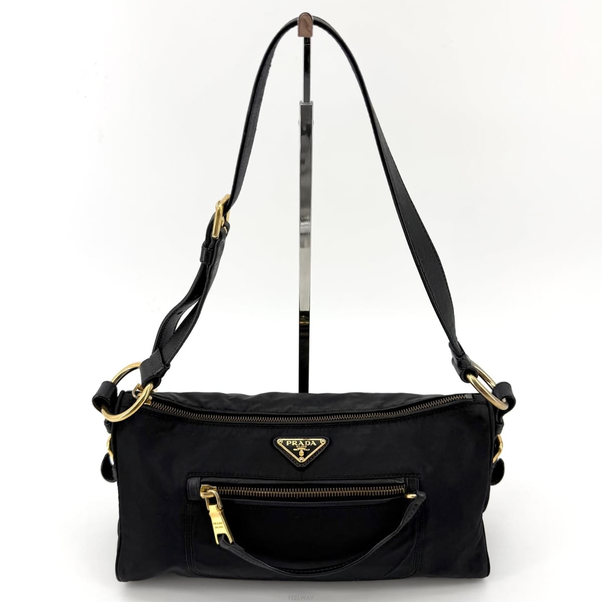 PRADA ����� ���ڳ� �ﰢ�ΰ� ȣ��������� ���ڳ� �ﰢ�ΰ� ȣ����