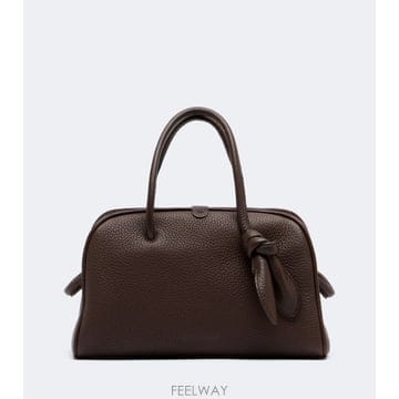 Jacquemus 26 FW ��ũ���� Turismo ���� ���� ���� �� TP57857293926 FW ��ũ���� Turismo ���� ���� ���� �� TP578572939
