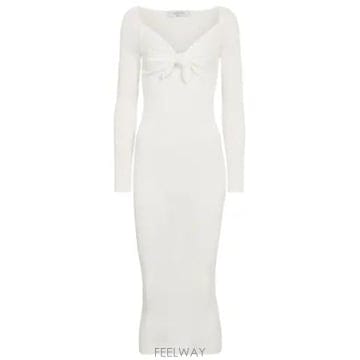 Valentino 26 FW �߷�Ƽ�� Valentino ���� �̵� �巹�� TP57952380226 FW �߷�Ƽ�� Valentino ���� �̵� �巹�� TP579523802