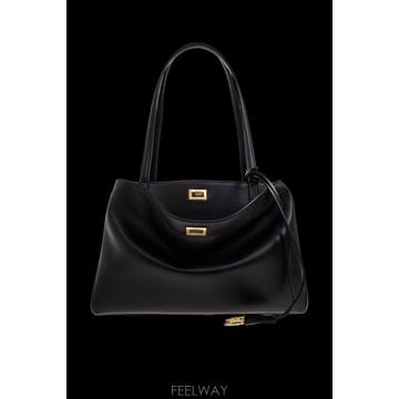 Balenciaga 25FW Balenciaga ��� ��  Rodeo  Small  8411942AA4V1000 TP57484025FW Balenciaga ��� ��  Rodeo  Small  8411942AA4V1000