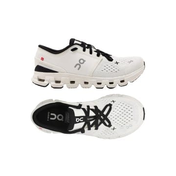 On Running 26FW ���� Ŭ����X4 ���� ����Ŀ�� 3WE3007079126FW ���� Ŭ����X4 ���� ����Ŀ�� 3WE30070791