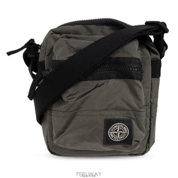 26 FW 스톤 아일랜드 로고 패치 지퍼 메신저 백 V0059 L2S159200015S0251