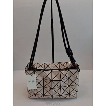 Issey Miyake ����ǰ��(��ȭ������)/�ٿ��ٿ��������ǰ��(��ȭ������)/�ٿ��ٿ�����