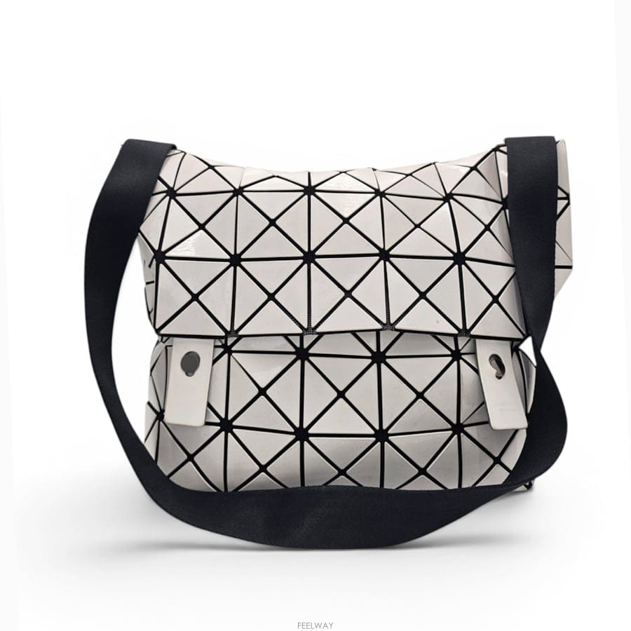 Issey Miyake �̼��̹̾��� �ٿ��ٿ� ��ǰ ���� ���� ����ȭ��Ʈ ĳ�� �޽����� ũ�ν��� ����� ���� û���߰���ǰ25014�̼��̹̾��� �ٿ��ٿ� ��ǰ ���� ���� ����ȭ��Ʈ ĳ�� 