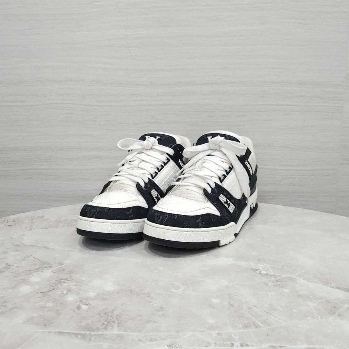 Louis Vuitton [������] 7 / ���̺��� LV ������ Ʈ���̳� ����Ŀ��[������] 7 / ���̺��� LV ������ Ʈ���̳� ����Ŀ��