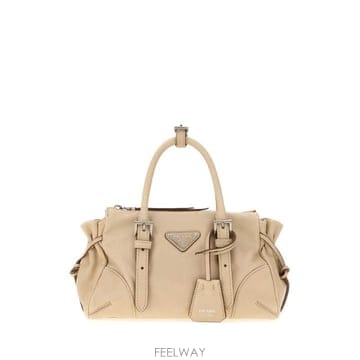PRADA �δ��� PRADA ����� ���� ���� ��Ʈ���δ��� PRADA ����� ���� ���� ��Ʈ��