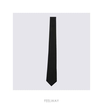 Saint Laurent �δ��� SAINT LAURENT ���ζ� ���� ��Ÿ���δ��� SAINT LAURENT ���ζ� ���� ��Ÿ��