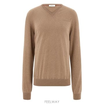 Ferragamo ���Ϲ�� ��󰡸� V�� �����ʹ��Ϲ�� ��󰡸� V�� ������