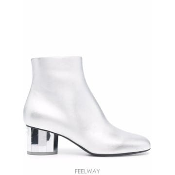 Ferragamo ���Ϲ�� ��󰡸� �̷� �� ���� ��Ŭ �������Ϲ�� ��󰡸� �̷� �� ���� ��Ŭ ����