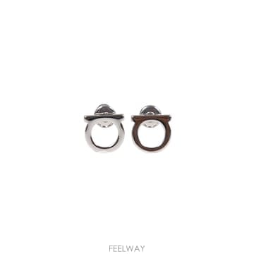 Ferragamo 26FW ����䷹ ��󰡸� Gancini earrings 760120696433002 TP57703482526FW ����䷹ ��󰡸� Gancini earrings 76012069643300