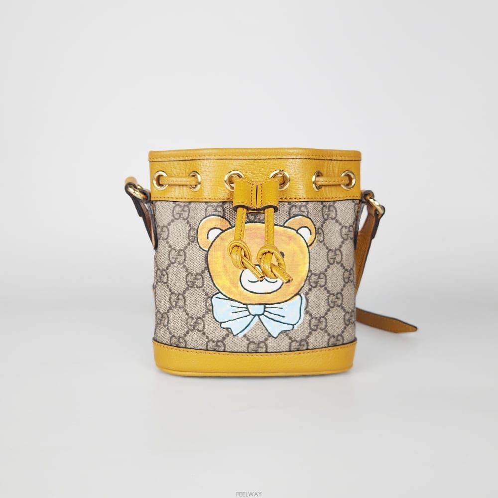 GUCCI ���� ī�� GGĵ���� ��Ŷ �̴� ũ�ν��� 660304���� ī�� GGĵ���� ��Ŷ �̴� ũ�ν��� 660304