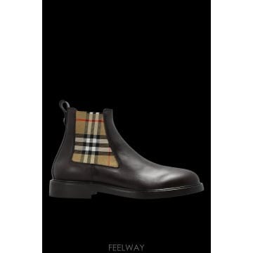 Burberry 26FW Burberry Pembroke ��Ŭ ���� 8129826C5158MOORHENBROWN TP576926FW Burberry Pembroke ��Ŭ ���� 8129826C5158MOORHENBR