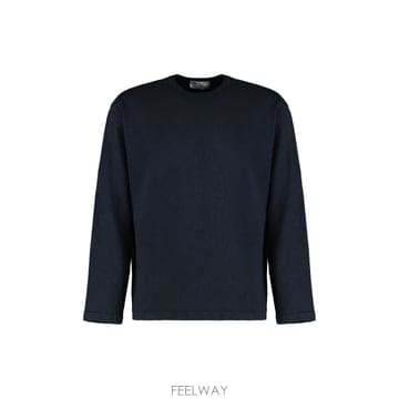 Stone Island 25FW ������Ϸ��� �� sleeve t ���� in ��ư ���� S152100017S00R4V0120 TP5725FW ������Ϸ��� �� sleeve t ���� in ��ư ���� S15210