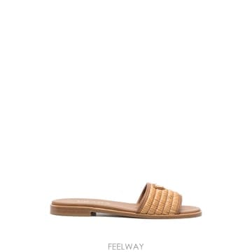 PRADA 26SS ����� Braided raffia upper  ���� sole  Metal �ΰ� detail  Car26SS ����� Braided raffia upper  ���� sole  Metal ��