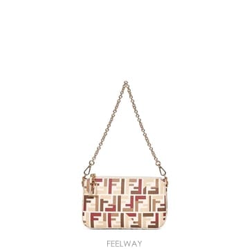 FENDI 26SS Fendi FF FABRIC BAGUETTE �Ŀ�ġ WITH CHAIN 8BS073AV1YF1TVK26SS Fendi FF FABRIC BAGUETTE �Ŀ�ġ WITH CHAIN 8BS073