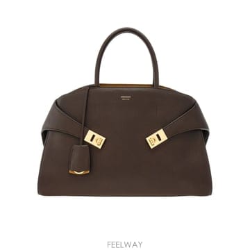 Ferragamo ����䷹ ��󰡸� ���� messenger �� 215921777258 TP572119527����䷹ ��󰡸� ���� messenger �� 215921777258 TP572