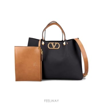 Valentino 26SS Valentino ���� �ڵ�� WB0T01LSXCAG TP57718566026SS Valentino ���� �ڵ�� WB0T01LSXCAG TP577185660