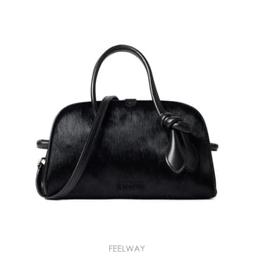 26SS 자크뮈스 핸드백  Le Petit Turismo  BAW00416AC10C03990 TP570515