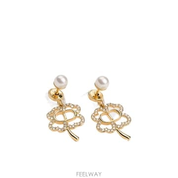 DIOR 26FW ũ����î  ���� earrings E4879WOMCYD319 TP57531831626FW ũ����î  ���� earrings E4879WOMCYD319 TP57531831