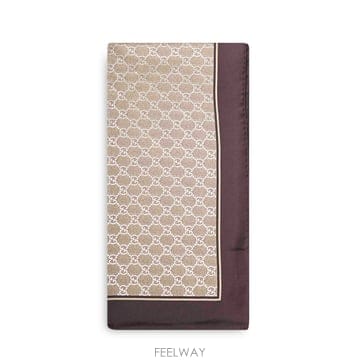 구찌 Laminated 프린트 실크 twill carre 8122513G0019865 TP573760065