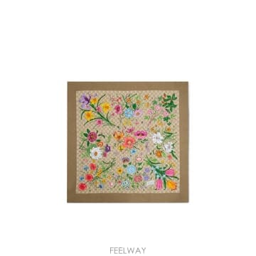 GUCCI 26FW ���� ��ũ twill carre with GG Flora ����Ʈ in light ���� 87476926FW ���� ��ũ twill carre with GG Flora ����Ʈ in lig