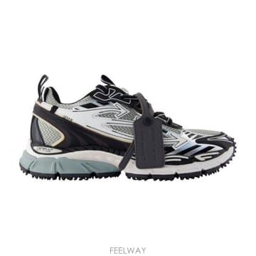 Off White 26FW ����ȭ��Ʈ ����Ŀ�� OWIA289C99FAB0010510 black26FW ����ȭ��Ʈ ����Ŀ�� OWIA289C99FAB0010510 black