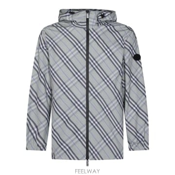 Burberry 26SS Burberry ���� ���� �극��Ŀ 8122107C4150 TP57070222426SS Burberry ���� ���� �극��Ŀ 8122107C4150 TP570702