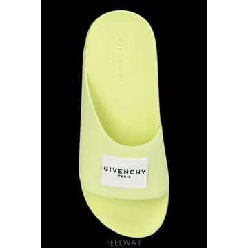 Givenchy 26SS Givenchy Slides with �ΰ� BE30AJE2GA330 TP57707053526SS Givenchy Slides with �ΰ� BE30AJE2GA330 TP5770705
