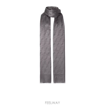 FENDI 26SS Fendi ���� ��ī�� FXT185ANBEF0QK5 TP57321047426SS Fendi ���� ��ī�� FXT185ANBEF0QK5 TP573210474