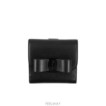 Ferragamo 21SS ����䷹ ��󰡸� ���� �з� 22D268691208 TP57212494221SS ����䷹ ��󰡸� ���� �з� 22D268691208 TP572124